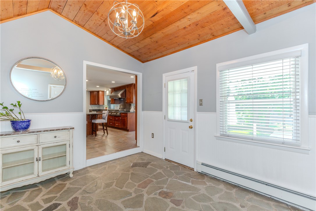 72 Main Street North Smithfield, RI 02876 - Photo 19 of 50