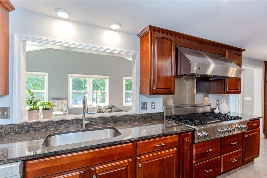 72 Main Street North Smithfield, RI 02876 - Photo 26 of 50