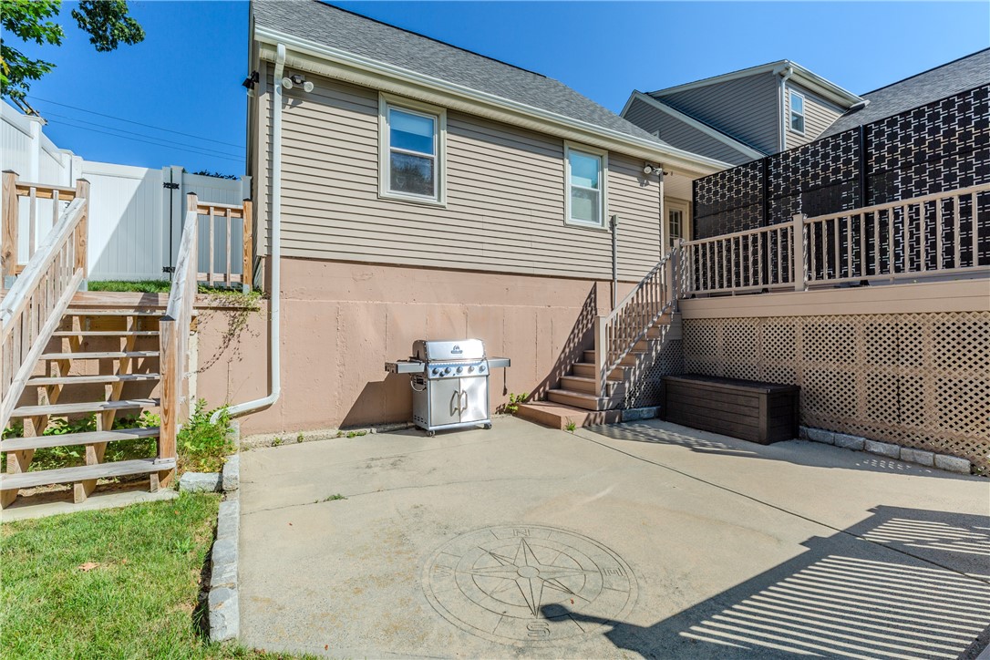 72 Main Street North Smithfield, RI 02876 - Photo 10 of 50