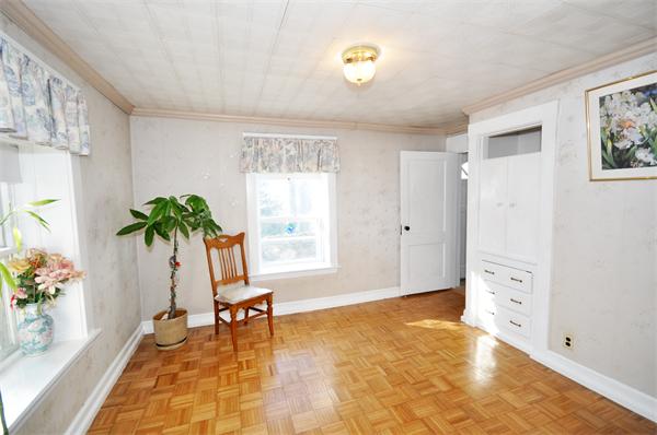 23 Farmcrest Avenue Lexington, MA 02421 - Photo 5 of 15