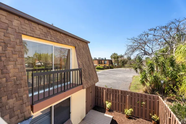 $359,999 | 110 North Delaware Boulevard, Unit 13A, Jupiter, FL 33458