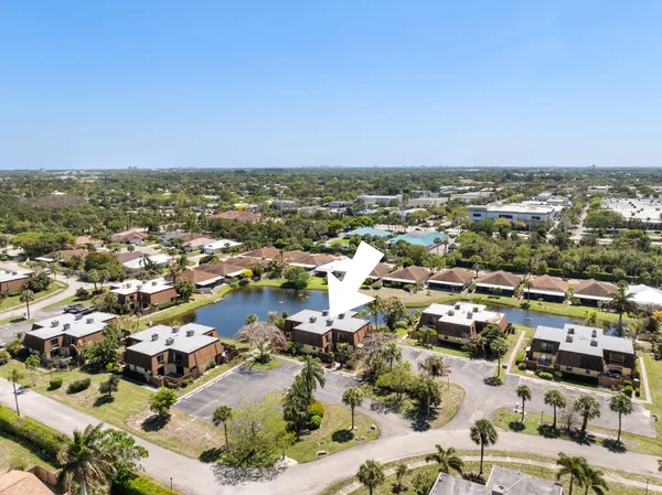 $359,999 | 110 North Delaware Boulevard, Unit 13A, Jupiter, FL 33458