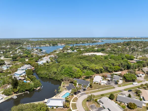 $359,999 | 110 North Delaware Boulevard, Unit 13A, Jupiter, FL 33458