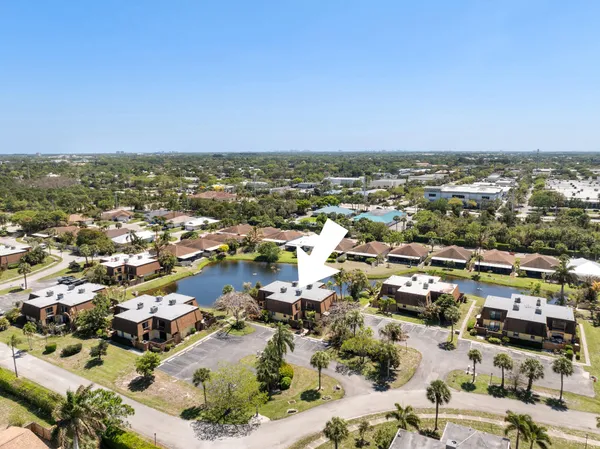 $359,999 | 110 North Delaware Boulevard, Unit 13A, Jupiter, FL 33458