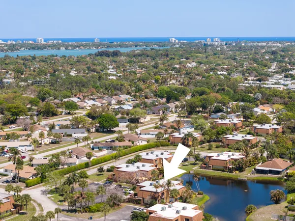 $359,999 | 110 North Delaware Boulevard, Unit 13A, Jupiter, FL 33458