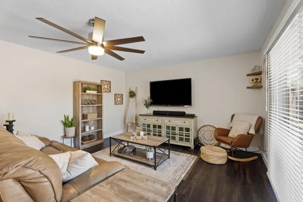 $359,999 | 110 North Delaware Boulevard, Unit 13A, Jupiter, FL 33458