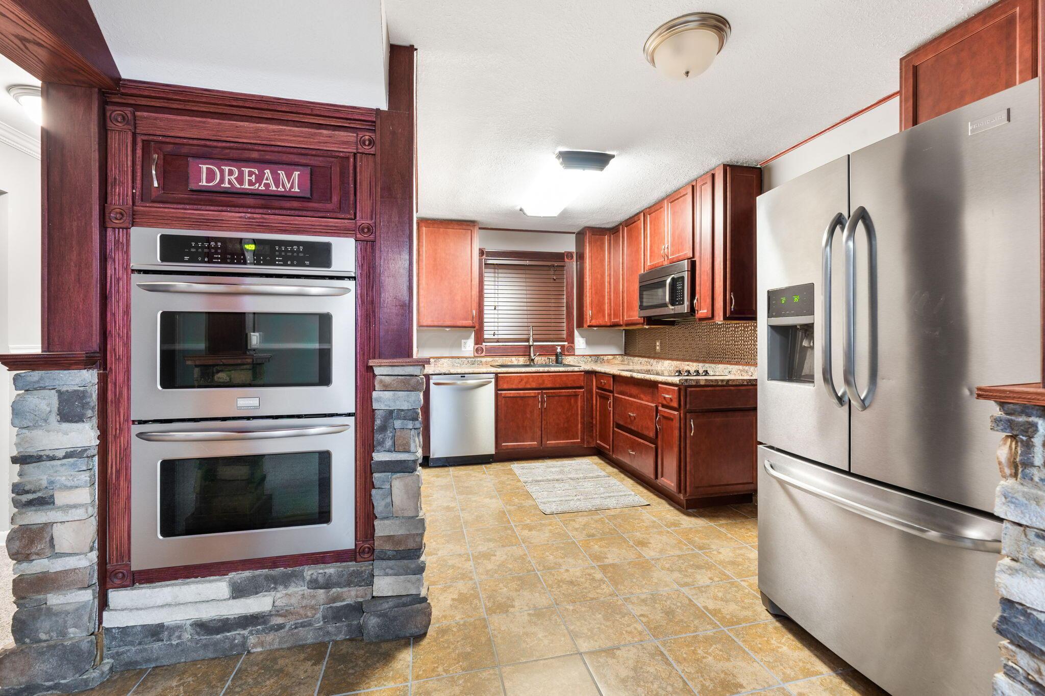 761 Ross Road Columbus, OH 43213 - Photo 18 of 78 761 Ross Road (Interior)-11