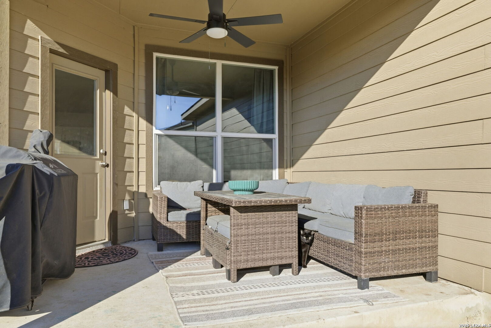 3410 Copper Acres Bulverde, TX 78163 - Photo 38 of 50 a balcony with furniture and a potted plant