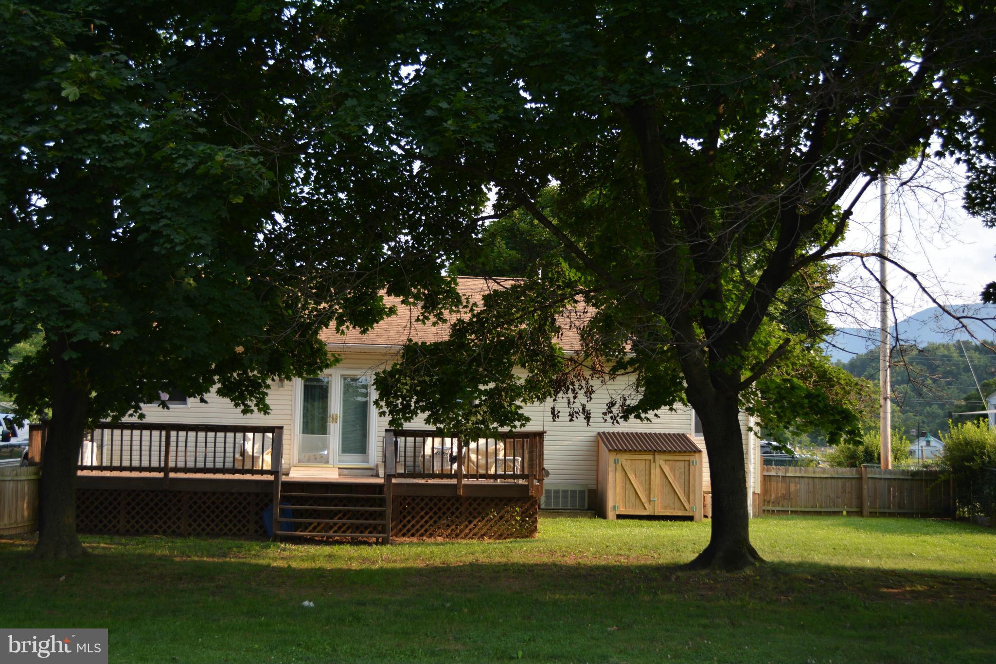 77 Smith Run Road Bentonville, VA 22610 - Photo 14 of 18 Exterior (Rear)