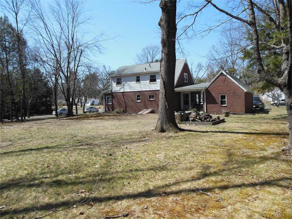 139 Hazardville Road Longmeadow, MA 01106 - Photo 26 of 29 Gallery Image 26
