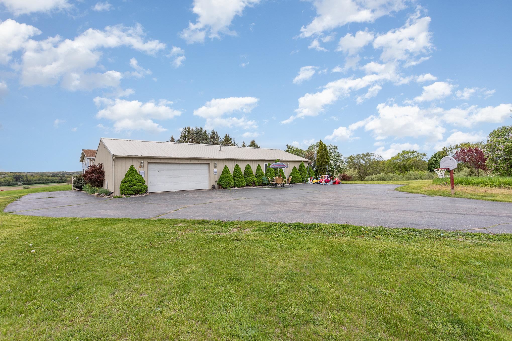 2150 South Coldwater Road Mount Pleasant, MI 48858 - Photo 3 of 41 Gallery Image 3