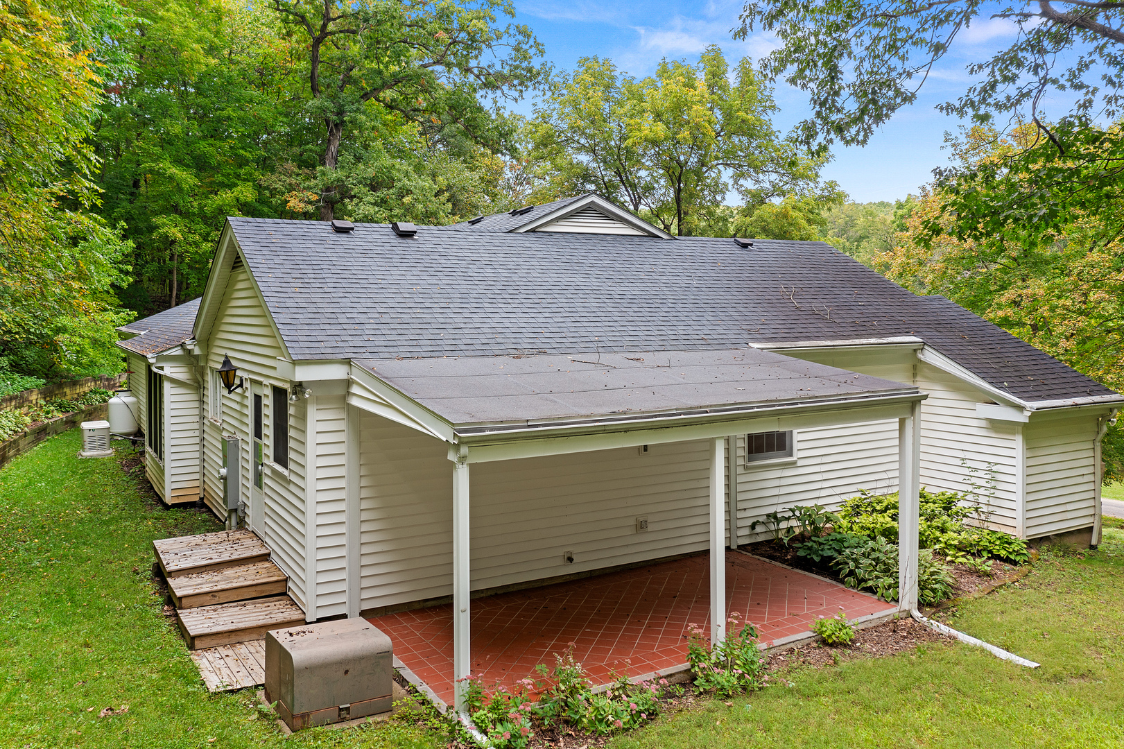 308 East Hicks Hollow Road Chillicothe, IL 61523 - Photo 9 of 48 Gallery Image 9