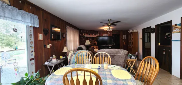 $1,200,000 | 3751 East 450 South, Washington, IN 47501