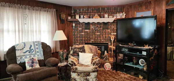 $1,200,000 | 3751 East 450 South, Washington, IN 47501