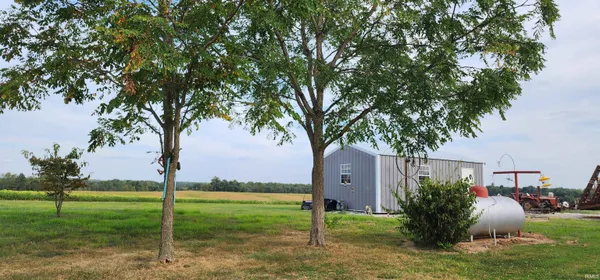 $1,200,000 | 3751 East 450 South, Washington, IN 47501