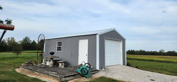 $1,200,000 | 3751 East 450 South, Washington, IN 47501