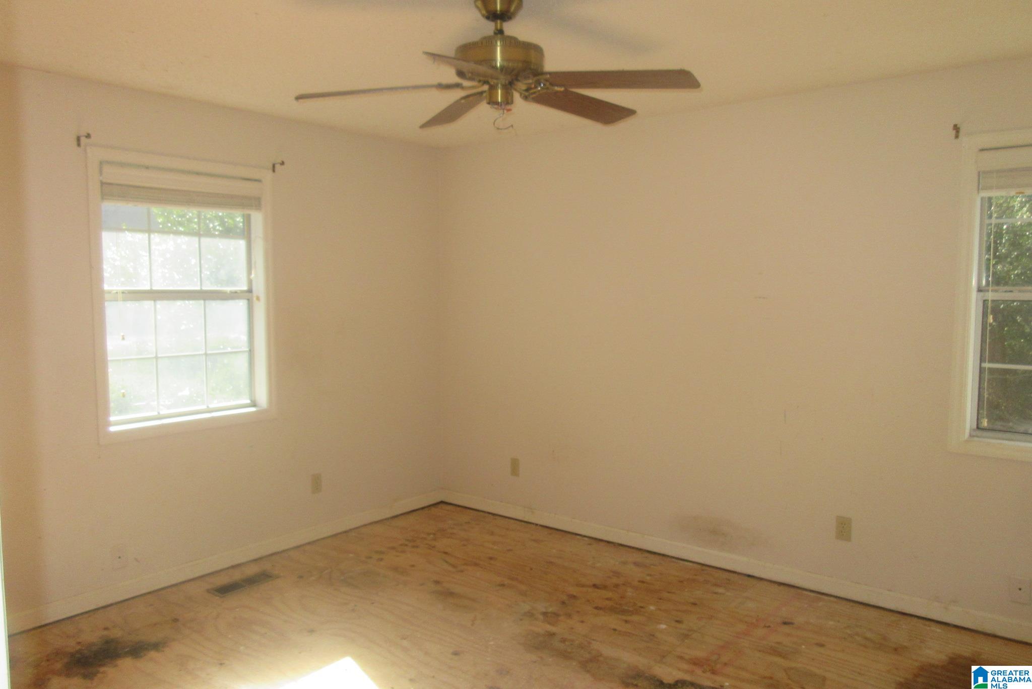 702 6th Avenue Midfield, AL 35228 - Photo 9 of 11