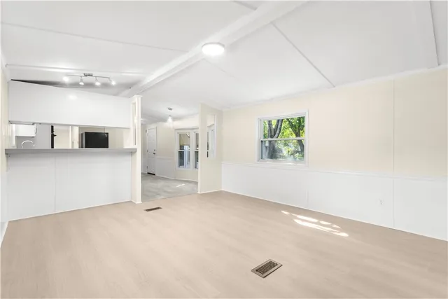 $140,000 | 21 Lear Drive, Coventry, RI 02816