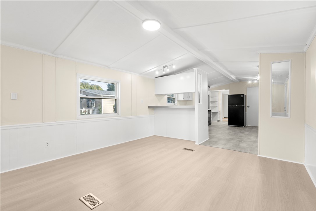 21 Lear Drive Coventry, RI 02816 - Photo 7 of 26