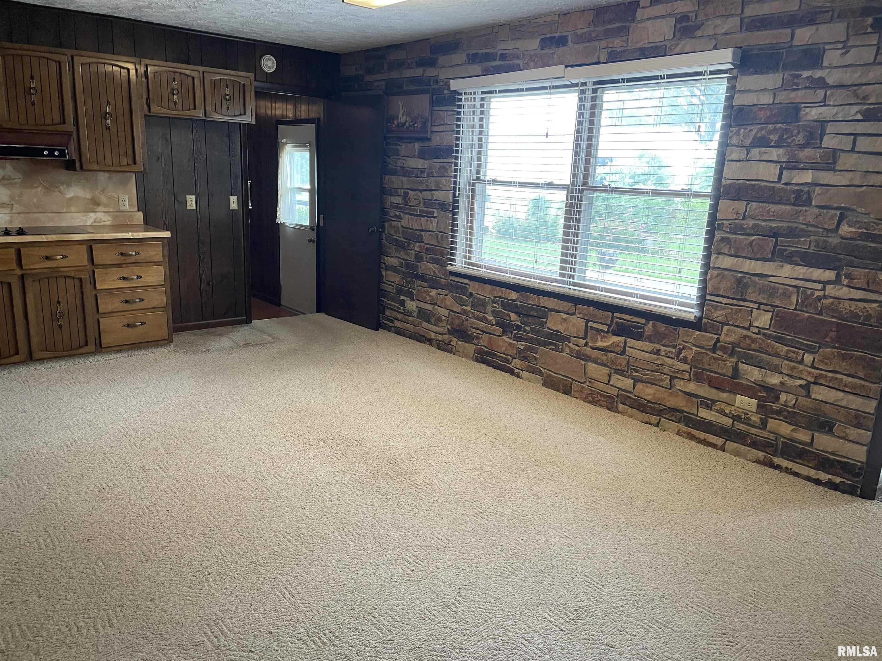 6772 Cherry Valley Road Marion, IL 62959 - Photo 5 of 30