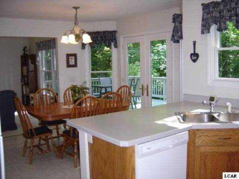 5726 Hunt Road Adrian, MI 49221 - Photo 4 of 25 20358663-3.JPG
