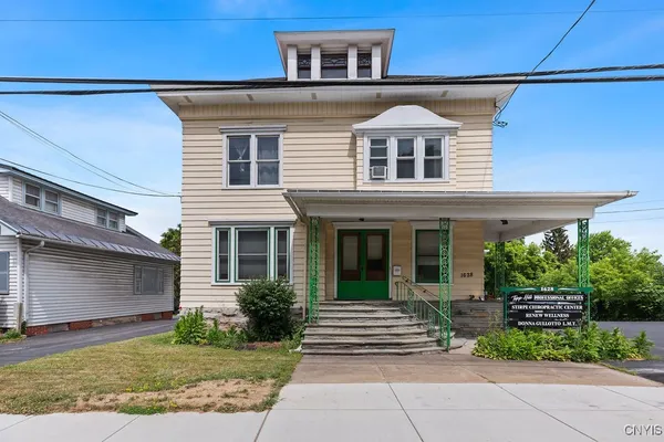 $2,800 | 1628 West Genesee Street, Syracuse, NY 13204