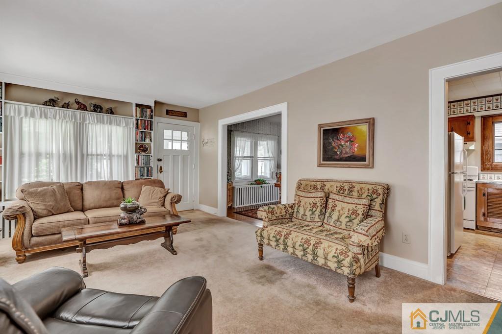 413 New Market Road Piscataway, NJ 08854 - Photo 8 of 26