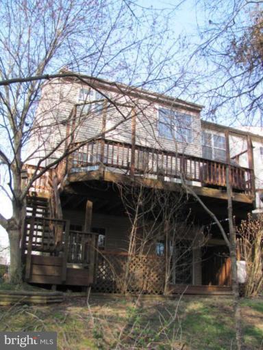 9221 Fairlane Place Laurel, MD 20708 - Photo 18 of 23 Exterior (Rear)