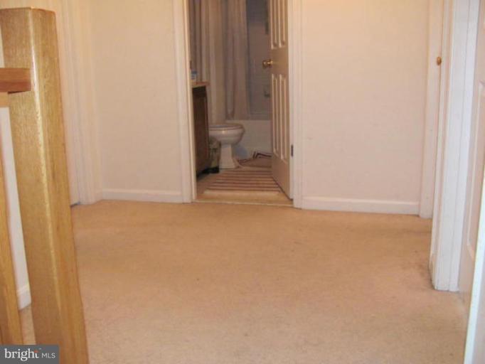 9221 Fairlane Place Laurel, MD 20708 - Photo 9 of 23 Hallway