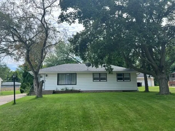 $284,900 | 5131 West Willow Road, Brown Deer, WI 53223
