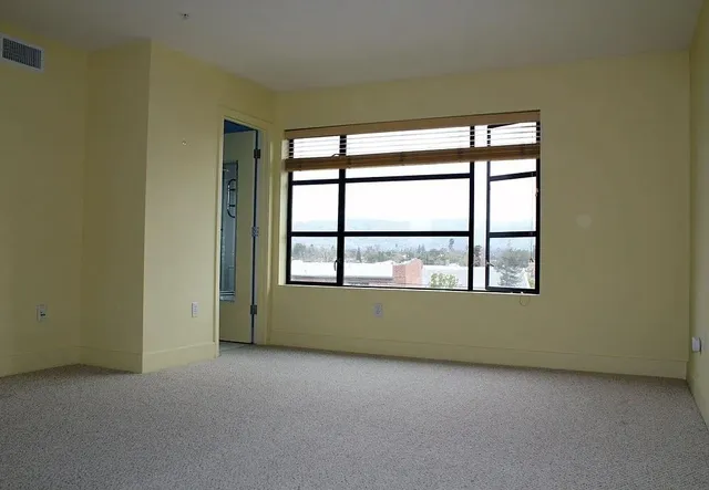 $2,100 | 350 East Mission Street, San Jose, CA 95112