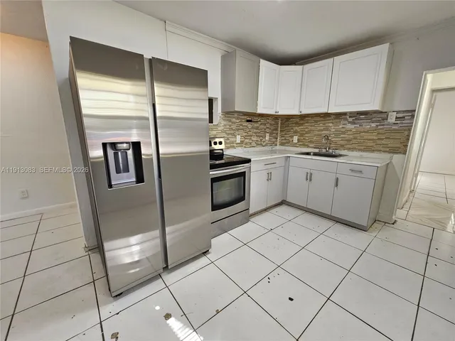 $1,900 | 1727 Fletcher Street, Unit 1, Hollywood, FL 33020