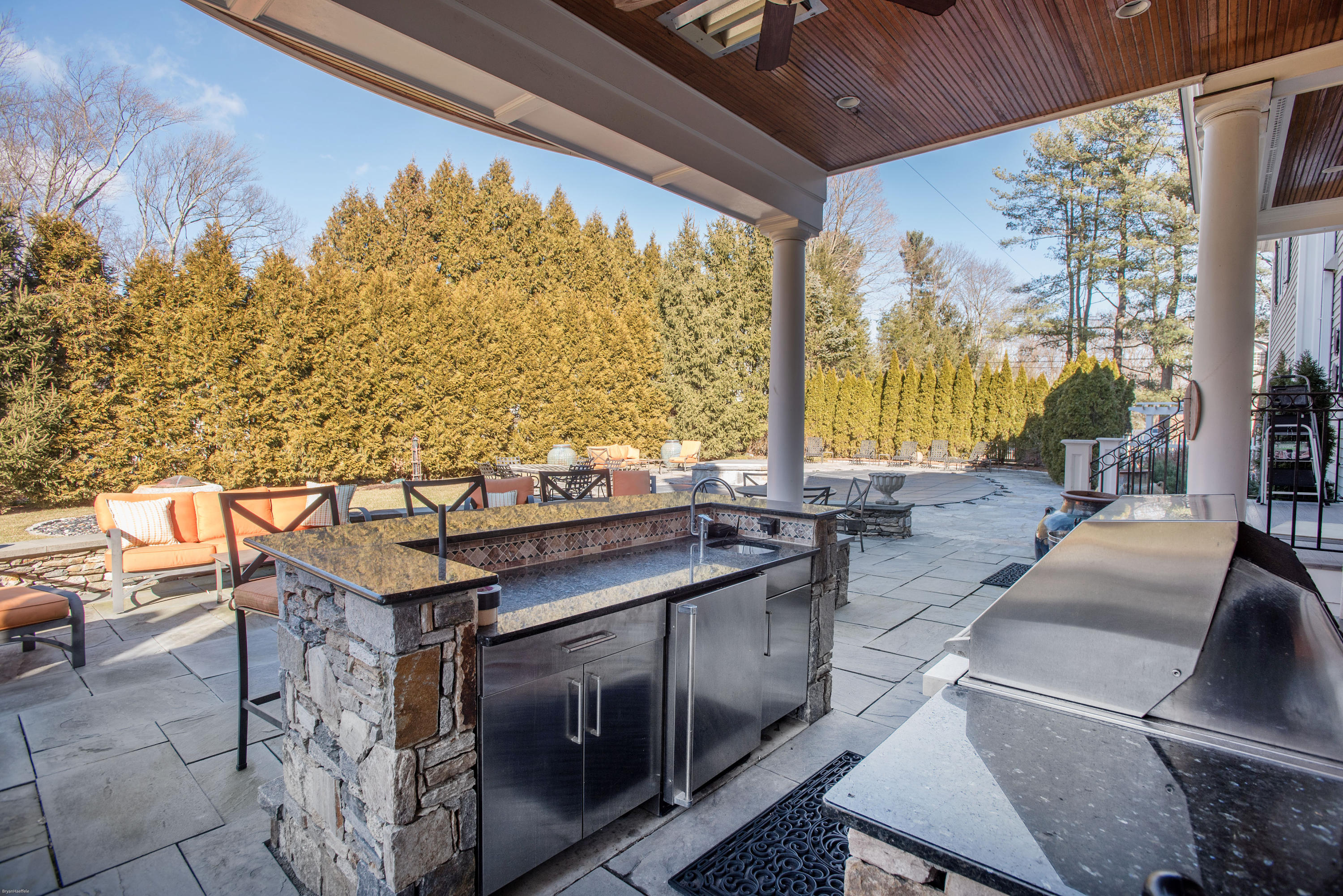 72 Conrad Road New Canaan, CT 06840 - Photo 29 of 35 Outdoor Kitchen with Patio Bar