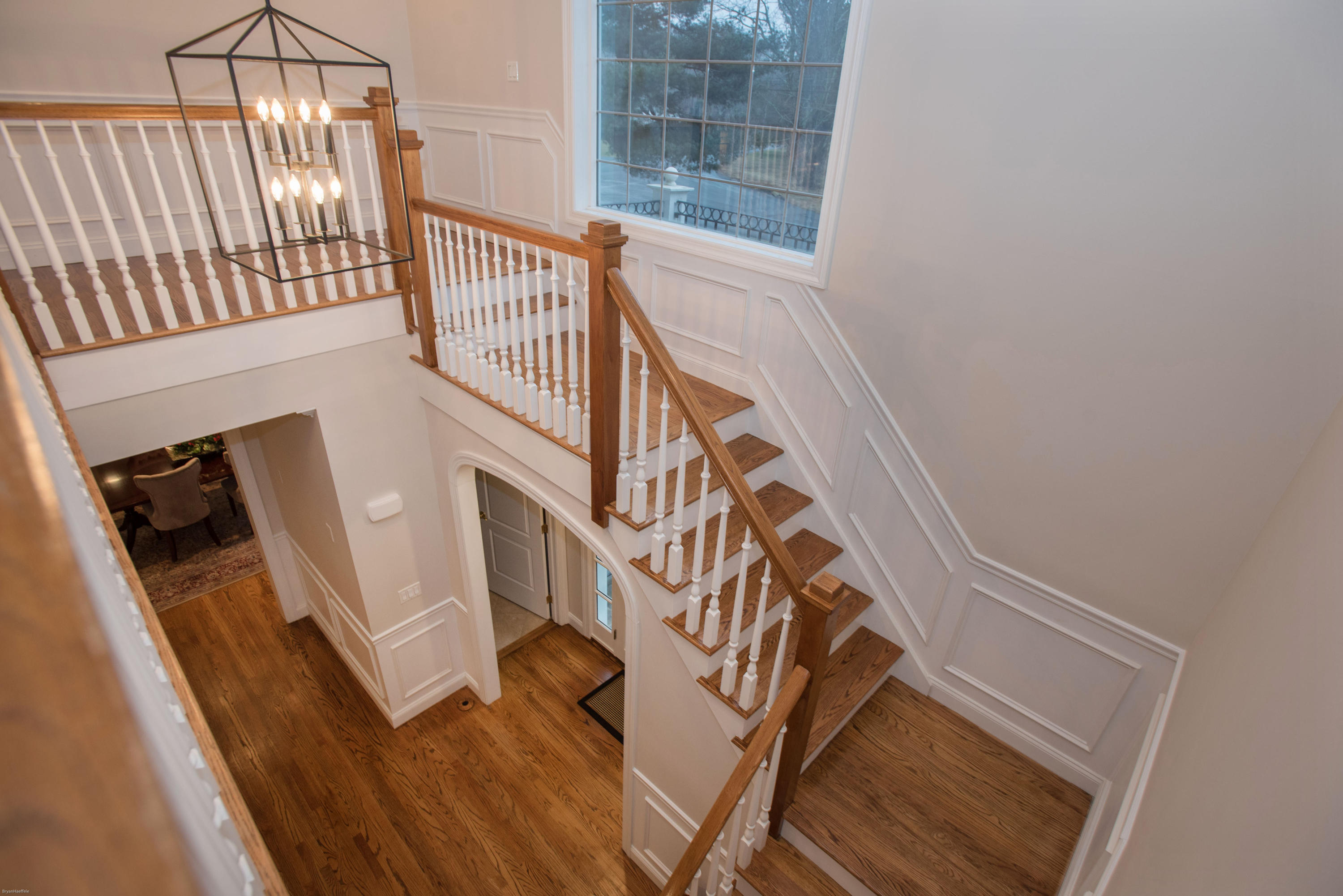 72 Conrad Road New Canaan, CT 06840 - Photo 3 of 35 Two story light filled foyer