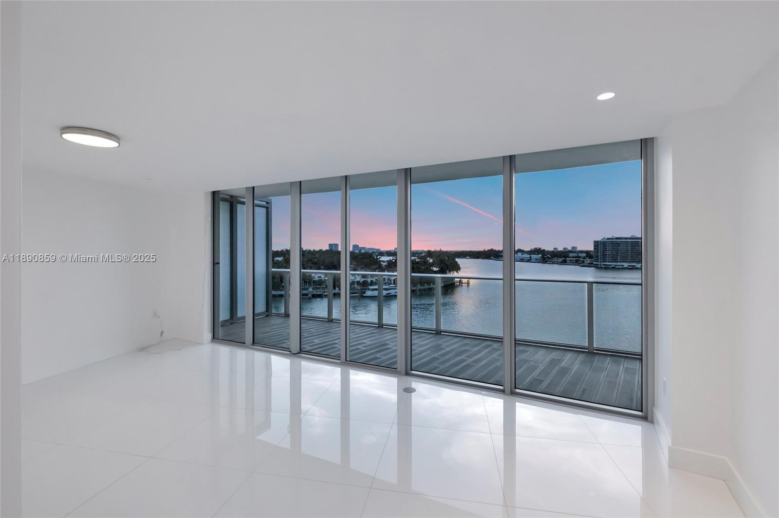 6620 Indian Creek Drive, Unit PH711 Miami Beach, FL 33141 - Photo 40 of 82