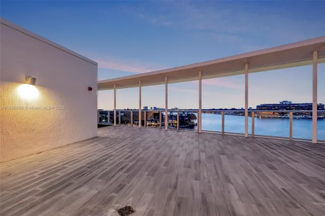 $2,250,000 | 6620 Indian Creek Drive, Unit PH711, Miami Beach, FL 33141