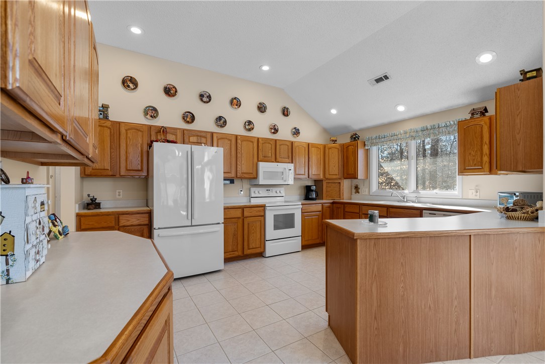 439 Cane Creek Landing Road Seneca, SC 29672 - Photo 10 of 46