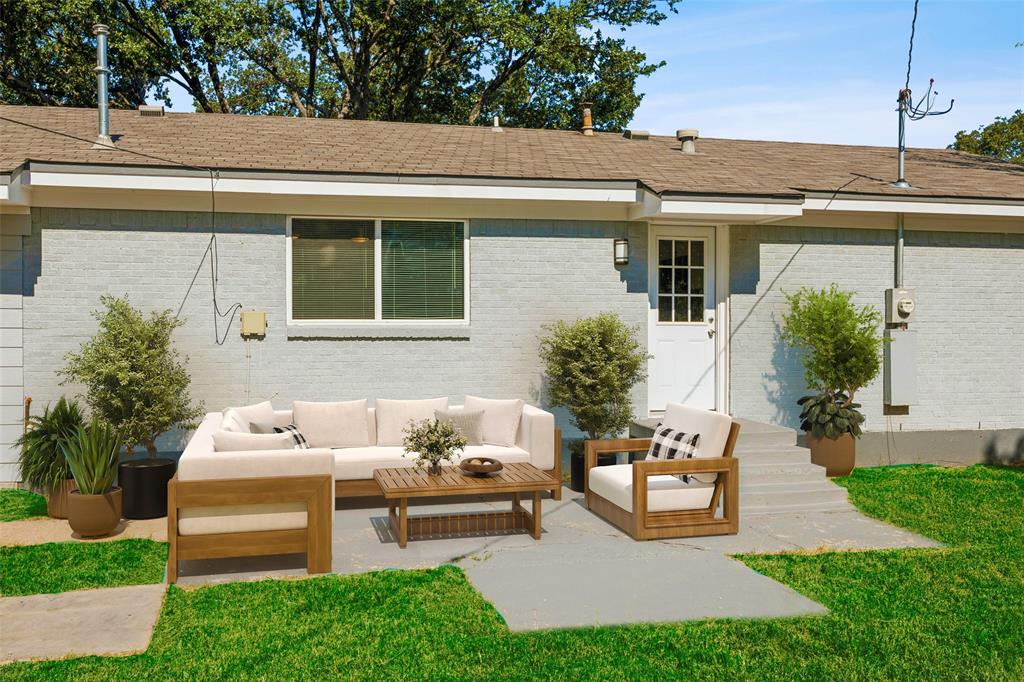 914 Royal Street Forney, TX 75126 - Photo 25 of 28 a white bench sitting in front of a house