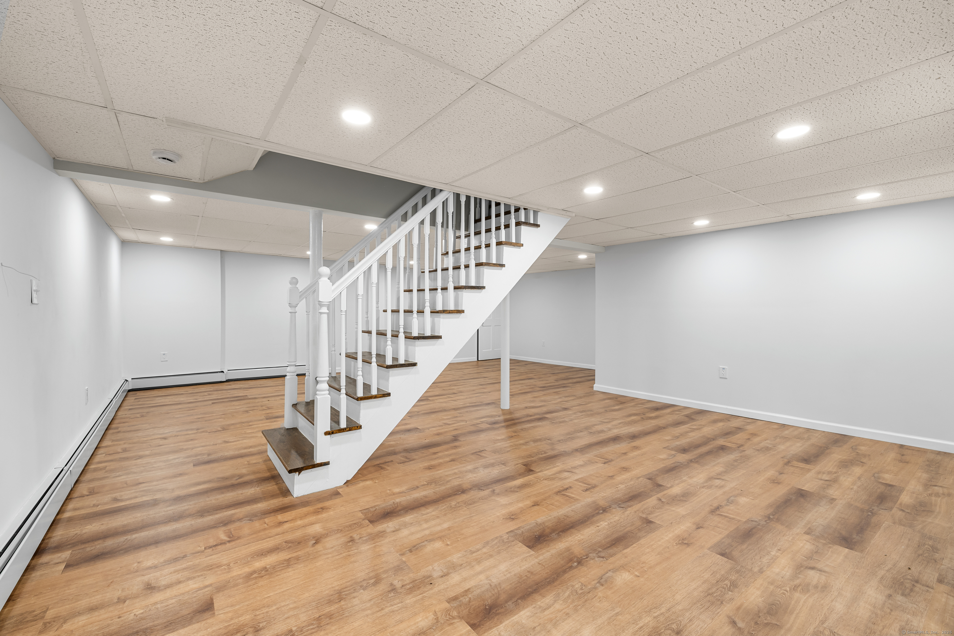 545 Simsbury Road Bloomfield, CT 06002 - Photo 22 of 39 a view of an entryway