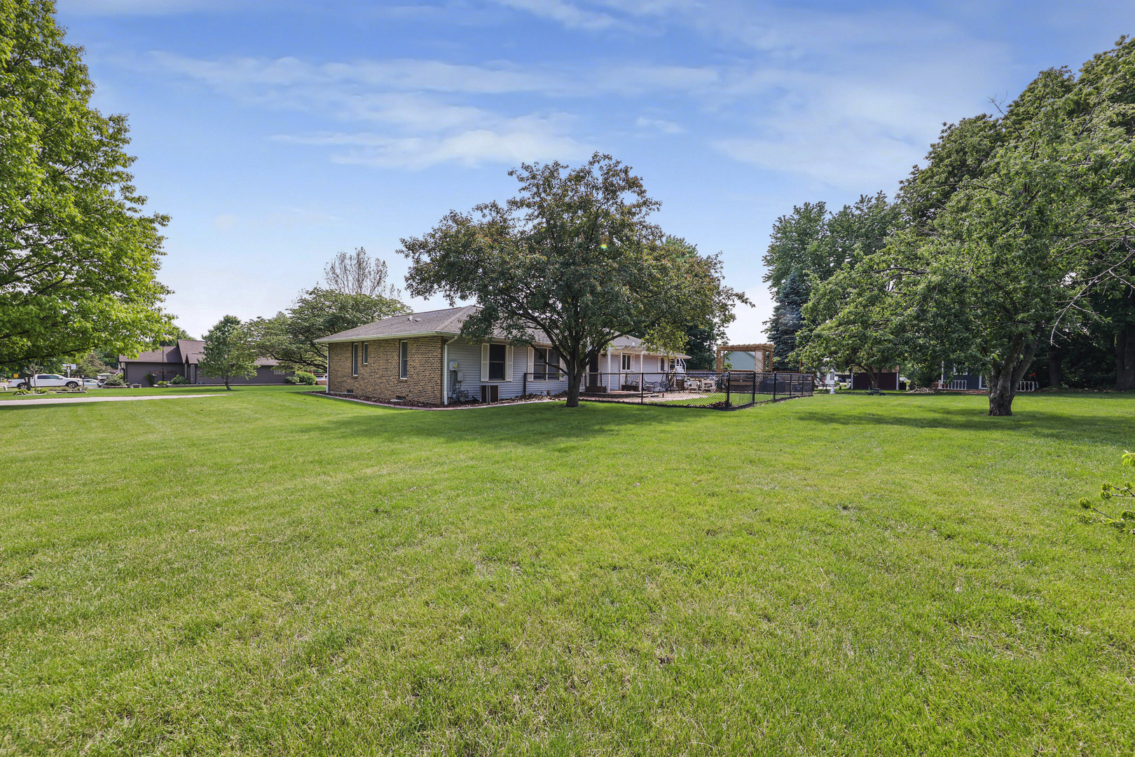 109 Selma Street Utica, IL 61373 - Photo 5 of 24