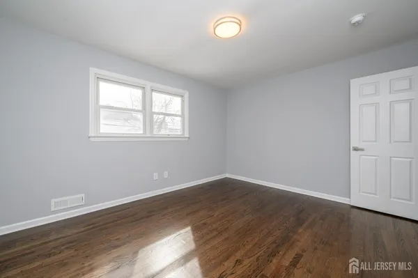 $499,000 | 311 Chestnut Street, Middlesex, NJ 08846