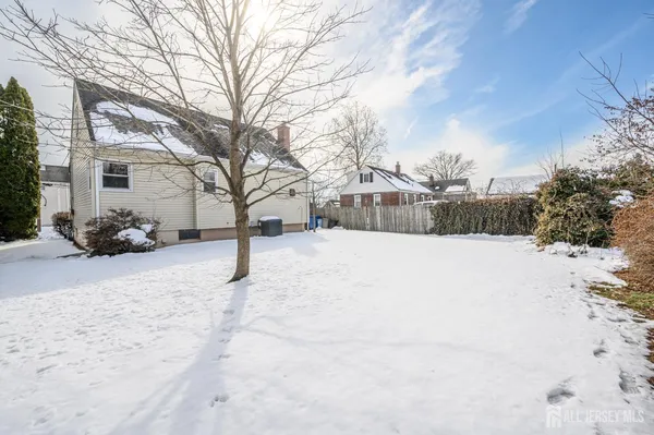 $499,000 | 311 Chestnut Street, Middlesex, NJ 08846