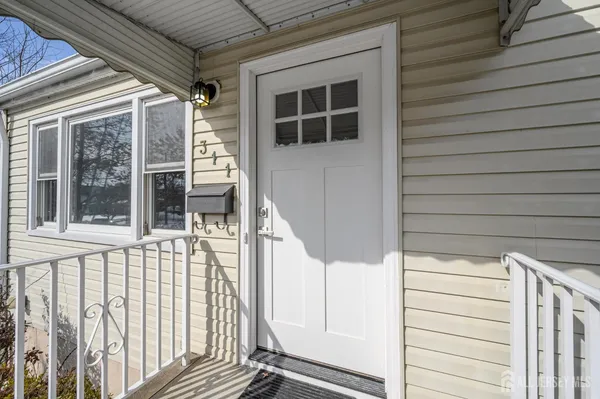 $499,000 | 311 Chestnut Street, Middlesex, NJ 08846