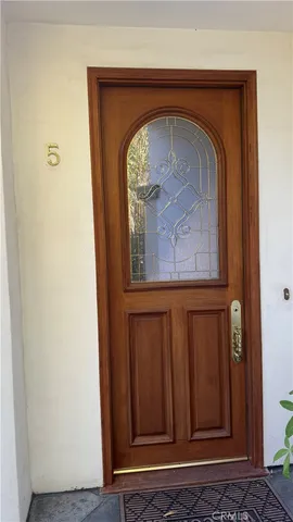 a close view of door with washer