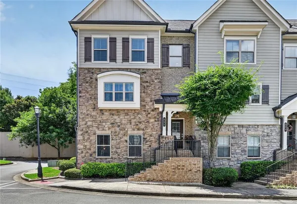 $489,000 | 564 Henry Drive Southwest, Marietta, GA 30064