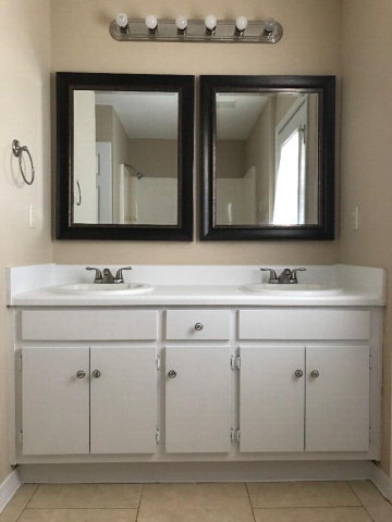 947 Summerton Drive Foley, AL 36535 - Photo 7 of 15 Master Bath