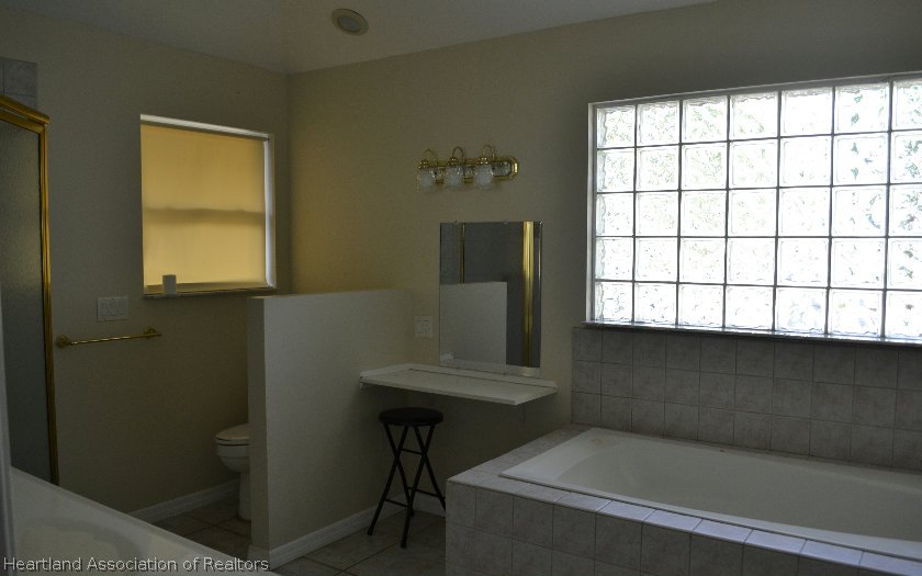 2015 Covington Road Sebring, FL 33870 - Photo 11 of 21 Gallery Image 11