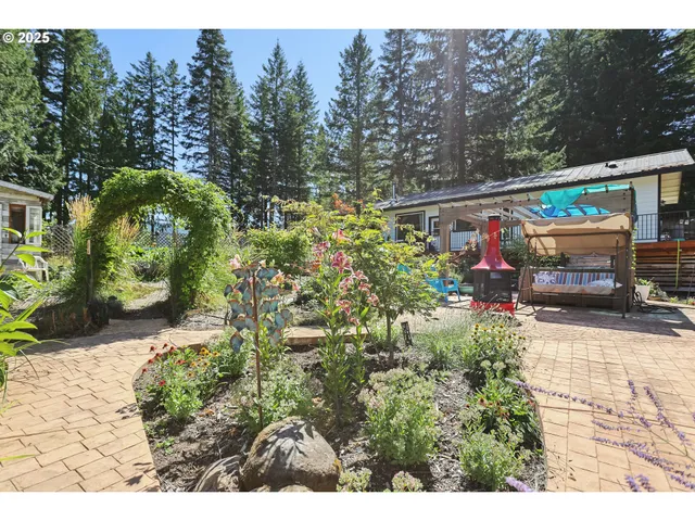 $599,000 | 11 Edgewater Drive, Carson, WA 98610