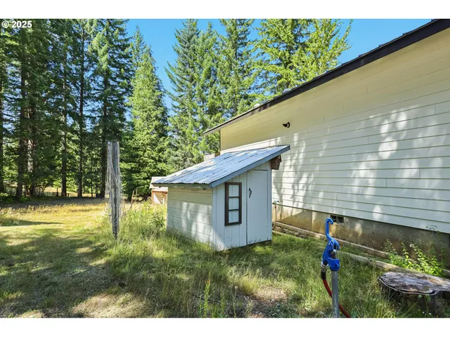 $599,000 | 11 Edgewater Drive, Carson, WA 98610