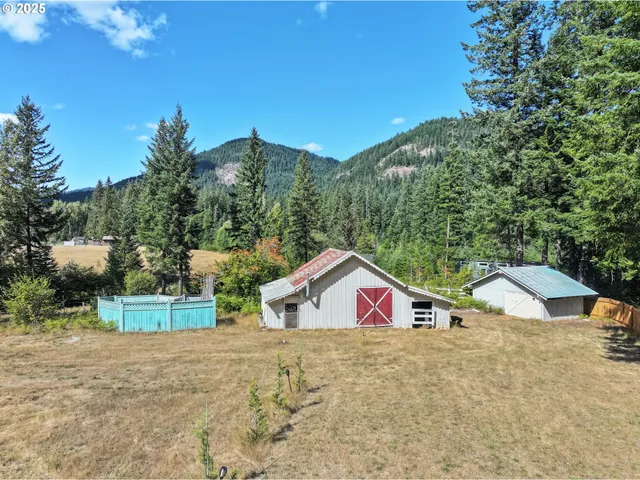 $599,000 | 11 Edgewater Drive, Carson, WA 98610